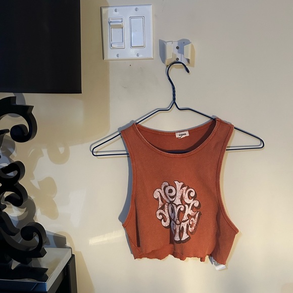 3/$25 Cropped Kendall tank top - Picture 2 of 2